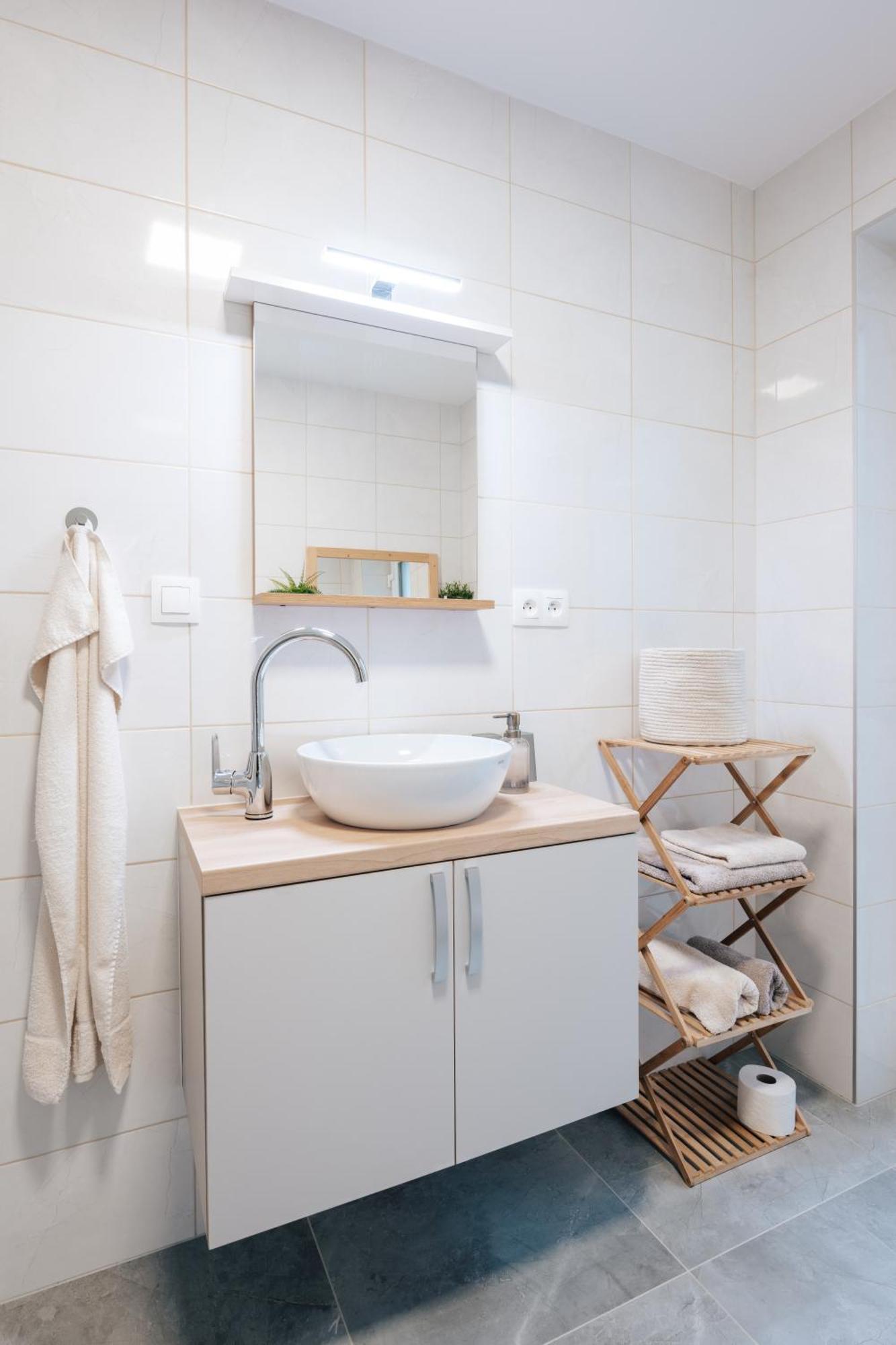 Apartman U Sklepu Sardice Exteriör bild