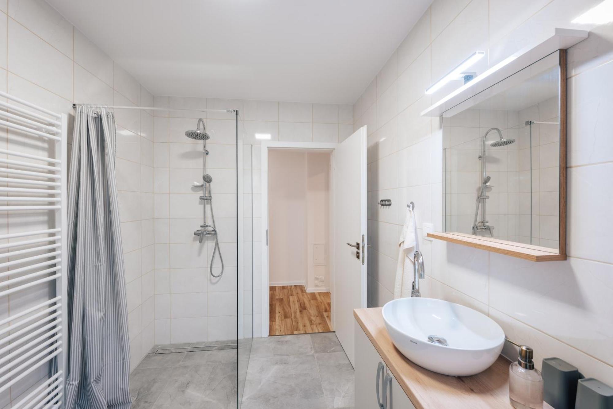 Apartman U Sklepu Sardice Exteriör bild